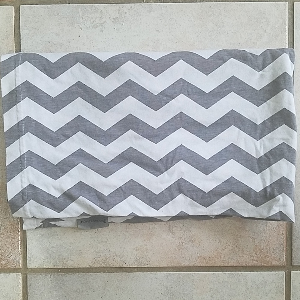 Maternity breastfeeding cover up NWOT
